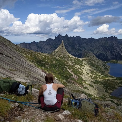 Сокровища природного парка «Ергаки»: треккинг с рюкзаками и ночёвками в палатках