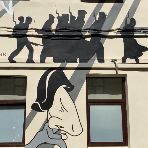 Стрит-арт и дворы Петербурга: авторская прогулка в группе