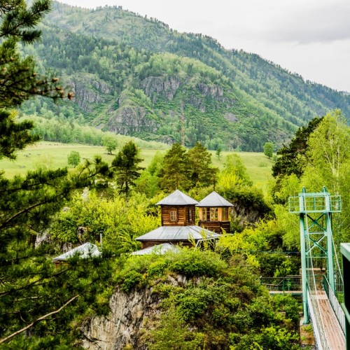 Насыщенная поездка в инопланетный край: сплав по Катуни, Телецкое озеро и долина Чулышман