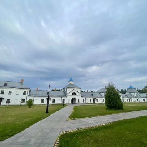 Из Петербурга — на остров Коневец