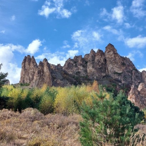 Треккинг в Чегемском ущелье без рюкзаков с проживанием в гостевом доме (всё включено)
