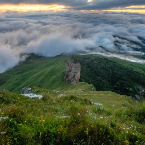 Приключения среди Кавказских гор: от плато Бермамыт до Чегемских водопадов