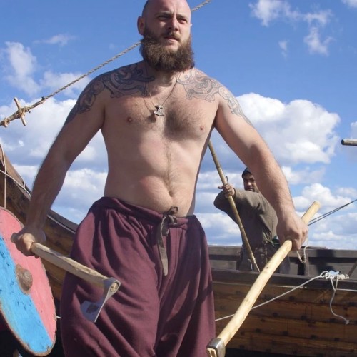 Дорогами викингов: мужской поход по Ладоге на драккаре (всё включено)