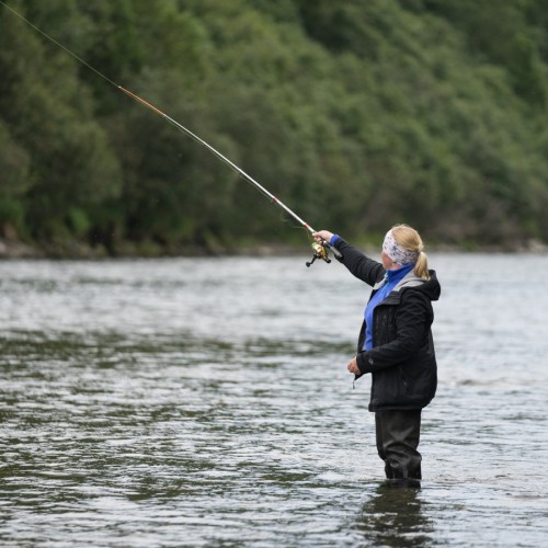 Рыбалка на камчатского лосося в мини-группе