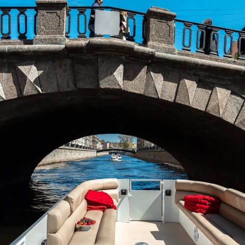 Северная Венеция — по малым рекам и каналам Петербурга