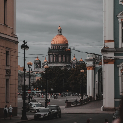 Семейная прогулка по Исаакиевскому собору с иммерсивным аудиогидом