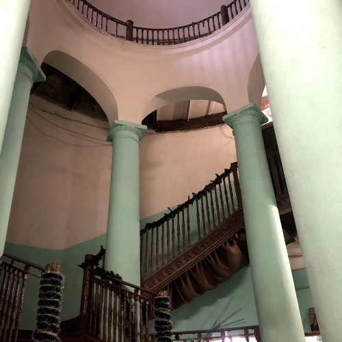 Фасады Пушкина, дворы Достоевского