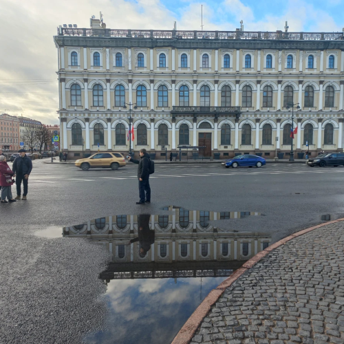 Архитектура и легенды Исаакиевской площади