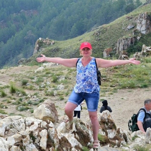 Прогулки по Домбаю: треккинги налегке к ущельям, горам и озёрам