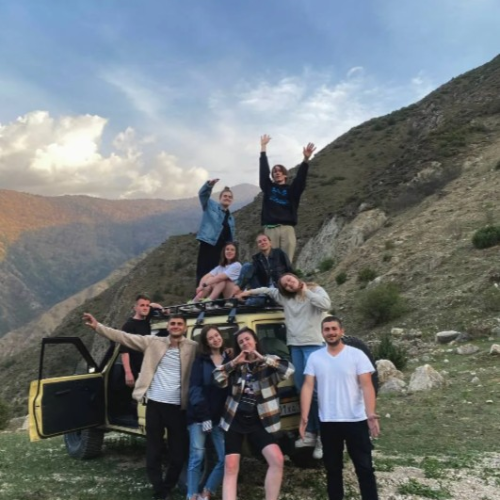 Осетинские выходные: уютный Владикавказ и впечатляющие ущелья