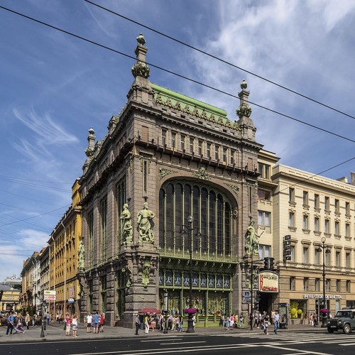 Групповая театрализованная прогулка по Петербургу с гоголевским Носом