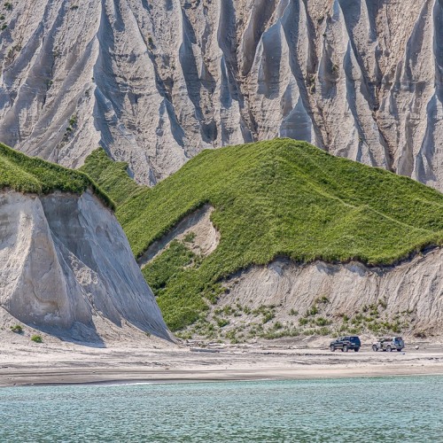 Джип-тур на Итуруп и Шикотан в мини-группе: неизведанные места, релакс в термах и гастрономия