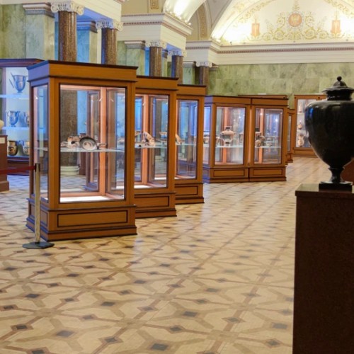 Обзорная по Петербургу + посещение Золотой или Бриллиантовой кладовой