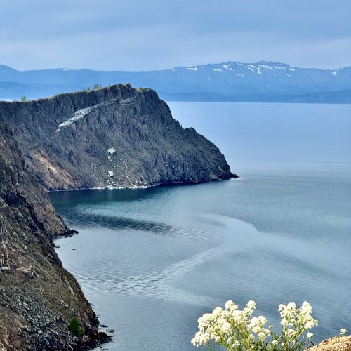 По всему Ольхону на джипе только в вашей компании