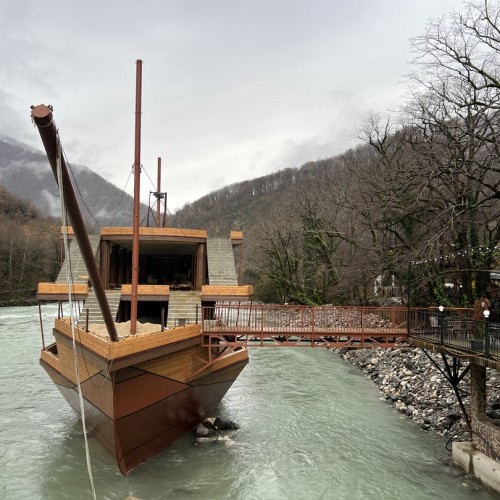 Индивидуальная поездка 3 в 1: Сочи, 3 горнолыжных курорта и главные локации Абхазии