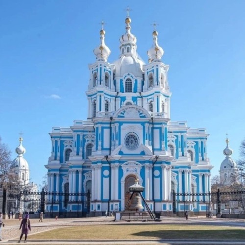 Знакомство с историей Смольного собора