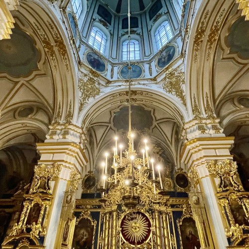 Из Петербурга в Кронштадт — к морским соборам