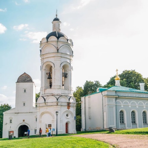Коломенское: аудиопрогулка по парку + билет в домик Петра I
