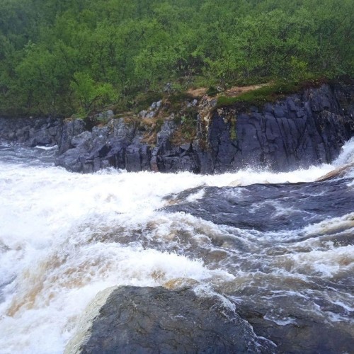 Зов Севера: Мурманск, Териберка, саамская деревня и прогулка по Баренцеву морю