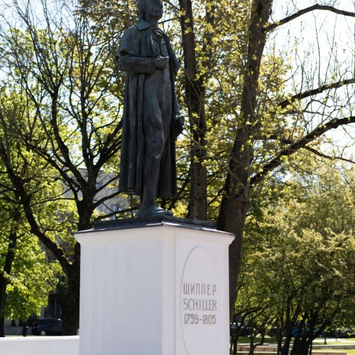 Пешком по проспекту Мира