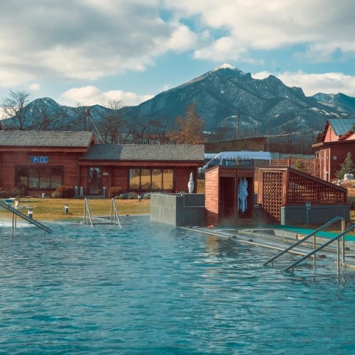 Отдых на водах: спа-тур на Кавказ с купанием в термах и отелем 4*. Домбай, Эльбрус и города КМВ