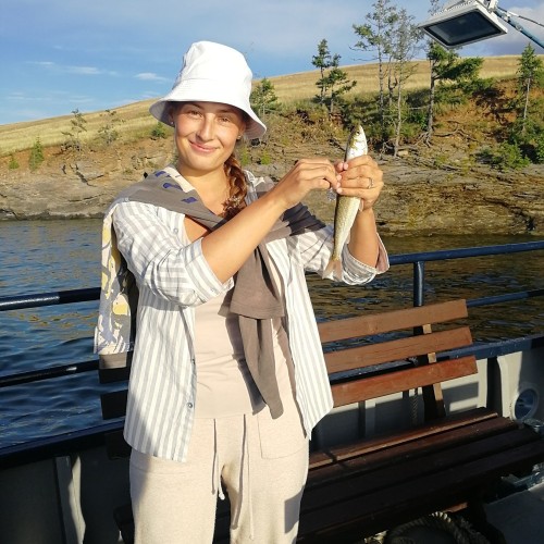 Богатство Байкала: рыбалка на реках и в диких местах на озере с катера