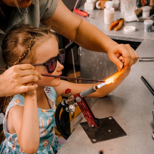 Семейный день в стекольной мастерской — в Новосибирске