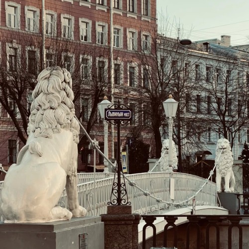 Путешествие в Коломну, или Петербург Гоголя и Достоевского