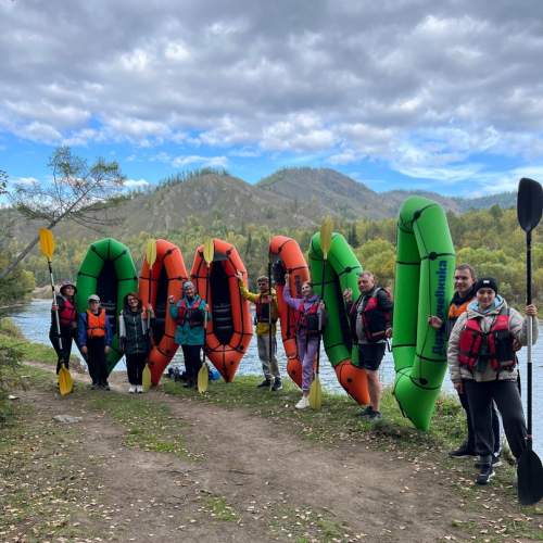 Активные выходные в Хакасии: сплав по Белому Июсу, треккинг по Тогыз-Аз, баня
