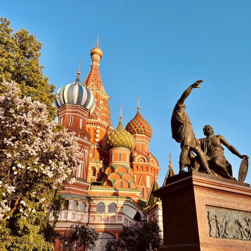Путь к сердцу Москвы: Красная площадь и Никольская улица