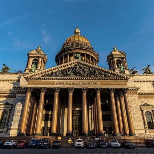 Обзорная автобусная экскурсия и прогулка по Петропавловской крепости