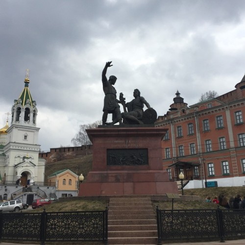 По Нижнему Новгороду — на авто