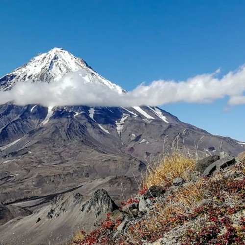 Большой поход с рюкзаками и палатками по Камчатке: вулканы, Тихий океан, термы и альпийские луга