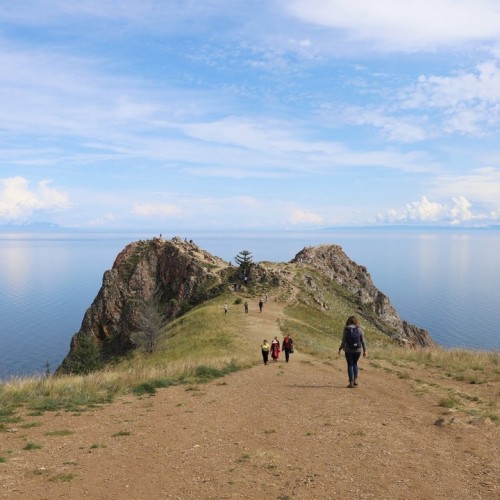 Макси-тур по Байкалу: водные круизы, лёгкий треккинг и экскурсии по знаковым местам