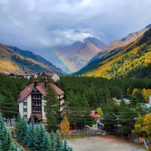 Самые большие курорты Кавказа за 3 дня: Эльбрус, Домбай и Архыз (в мини-группе)