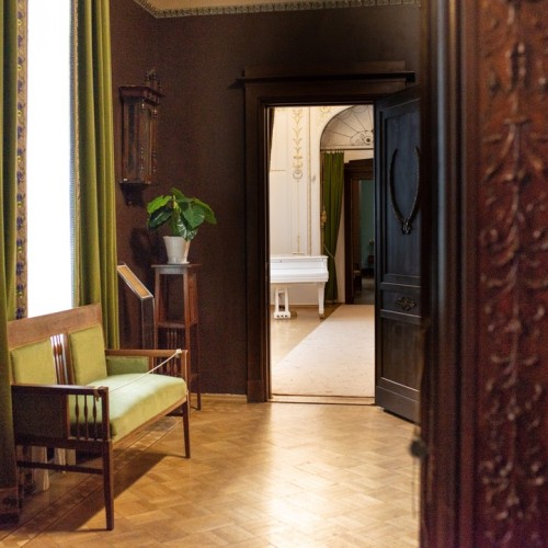 На цветение сирени в Ивановку: фестиваль, усадьбы и торжество романса