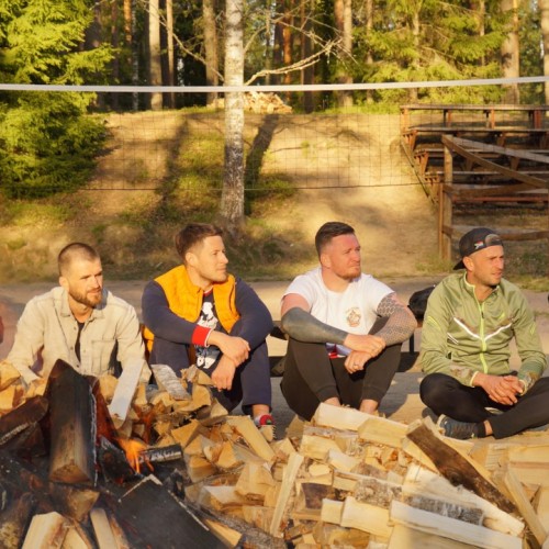 Мужской ретрит: перезагрузка в кругу единомышленников с практиками, тренировками и баней