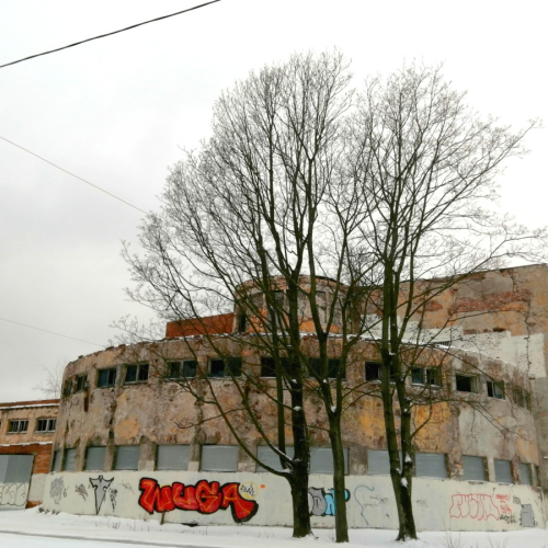 Мобильный квест в Петербурге «Пламенный привет строителям коммунизма» (16+)