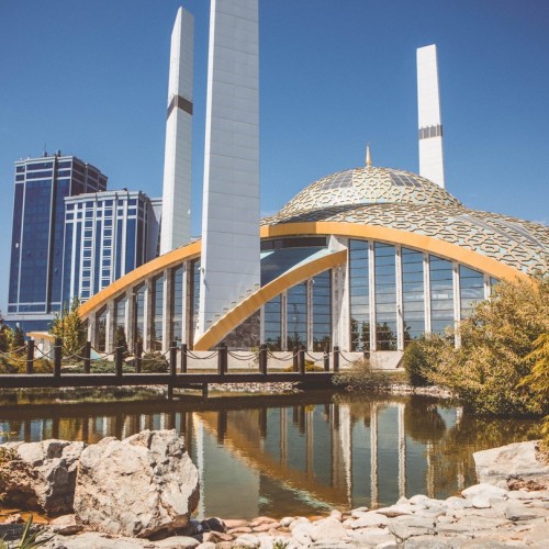 От старинных башен в горах до небоскрёбов: по Чечне с комфортом