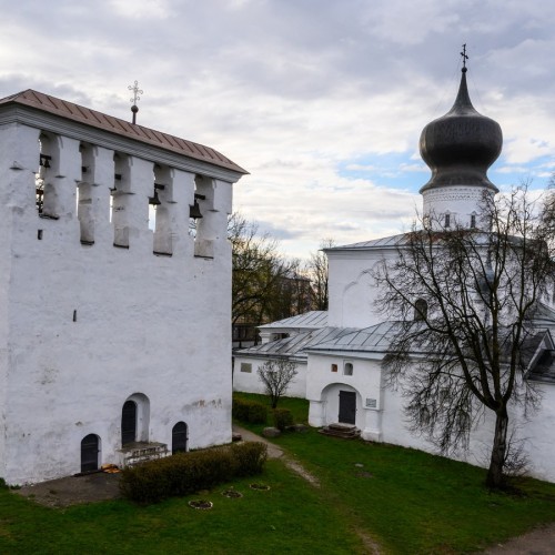 Кремль и святыни Пскова