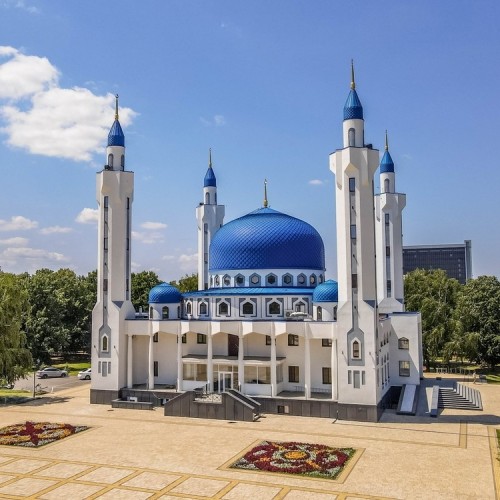 Жемчужины Кавказа: на поезде в 5 республик с национальными блюдами и этношоу