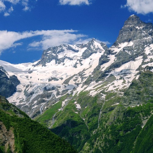 Домбай и Архыз: треккинг налегке с проживанием в гостинице