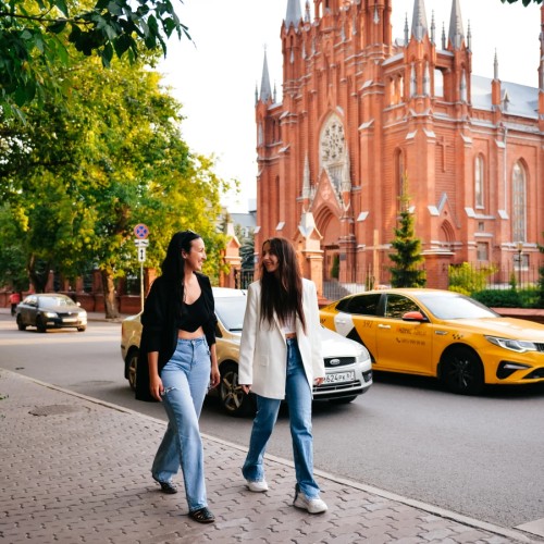 Фотопрогулка по Красной Пресне: архитектурные контрасты Москвы