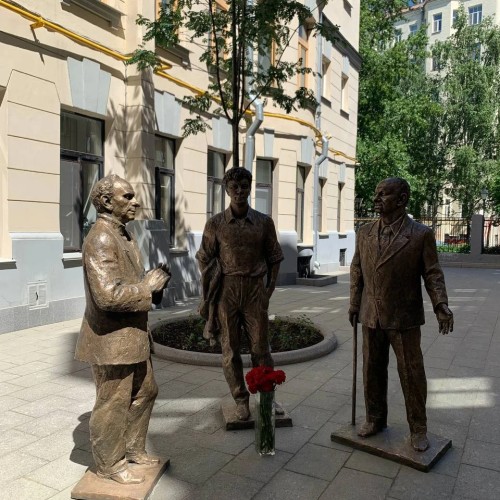 «Там дышится легко, там мира чистота». До встречи на Чистых прудах!