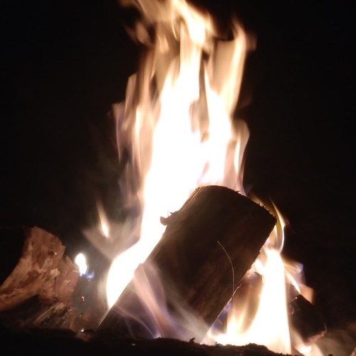 Пик звездопада Персеиды: ночь на плато Канжол в палатках с видом на Эльбрус