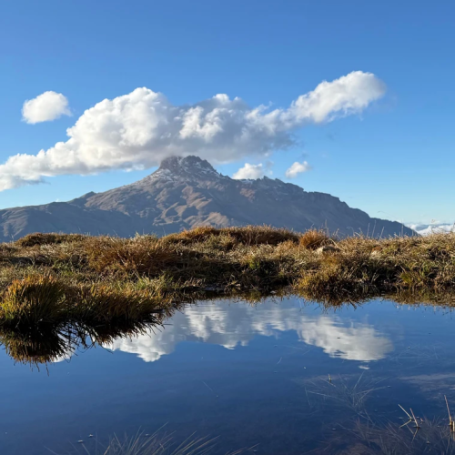 Смотреть на звёзды и трогать облака: восхождение на Ярыдаг с фотосъёмкой (мини-группа)