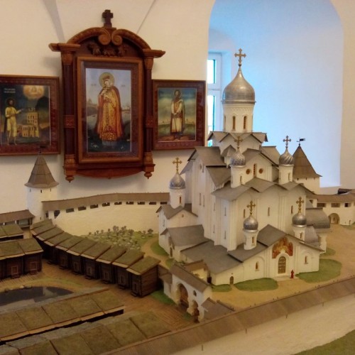 Первое знакомство с Псковским кремлём