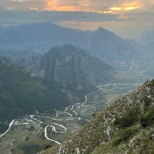 Дюны, горы, бирюза Сулака: по Дагестану на джипах