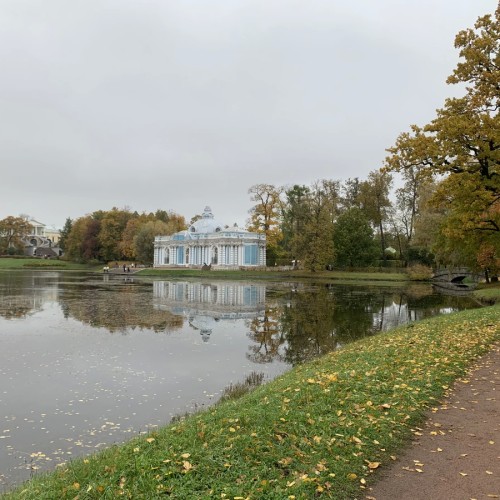 В Екатерининский дворец и Лицей — на машине из Петербурга