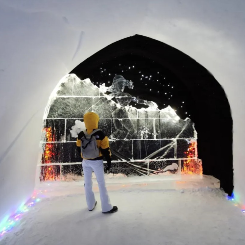 «Всё включено» на Кольском: охота за сиянием, снежное сафари, айс-флоатинг, арктическая кухня